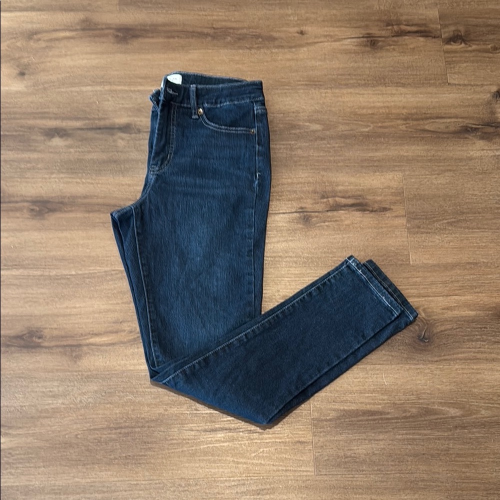 Woman's Jessica Simpson Indigo Skinny Leg Denim Pants. Size 2